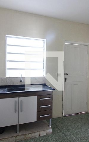Casa para alugar com 50m², 2 quartos e 1 vagaCozinha