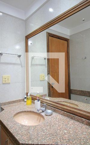 Apartamento à venda com 189m², 3 quartos e 2 vagasBanheiro
