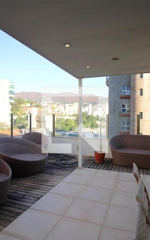 Apartamento à venda com 189m², 3 quartos e 2 vagasVaranda 2º piso