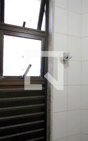 Apartamento à venda com 189m², 3 quartos e 2 vagasBanheiro de serviço