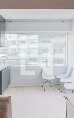 Apartamento para alugar com 37m², 1 quarto e 1 vaga Apartamento para alugar com 37m², 1 quarto e 1 vagaVaranda