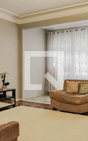 Apartamento à venda com 202m², 4 quartos e 3 vagas Apartamento à venda com 202m², 4 quartos e 3 vagasSala