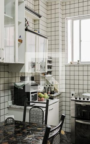 Apartamento à venda com 202m², 4 quartos e 3 vagas Apartamento à venda com 202m², 4 quartos e 3 vagasCozinha