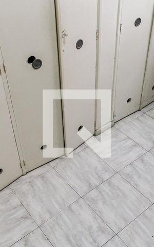Apartamento à venda com 202m², 4 quartos e 3 vagas Apartamento à venda com 202m², 4 quartos e 3 vagasQuarto de Serviço