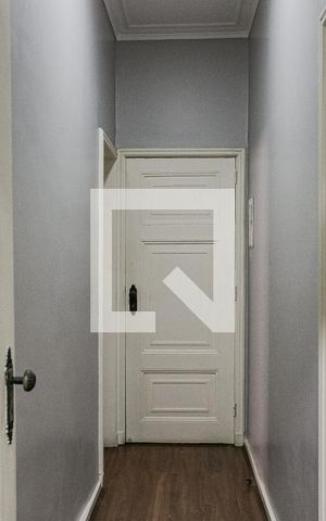 Apartamento à venda com 202m², 4 quartos e 3 vagas Apartamento à venda com 202m², 4 quartos e 3 vagasCorredor