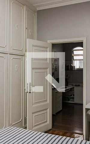 Apartamento à venda com 202m², 4 quartos e 3 vagas Apartamento à venda com 202m², 4 quartos e 3 vagasQuarto 1