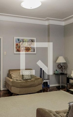 Apartamento à venda com 202m², 4 quartos e 3 vagas Apartamento à venda com 202m², 4 quartos e 3 vagasSala