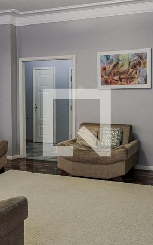 Apartamento à venda com 202m², 4 quartos e 3 vagas Apartamento à venda com 202m², 4 quartos e 3 vagasSala
