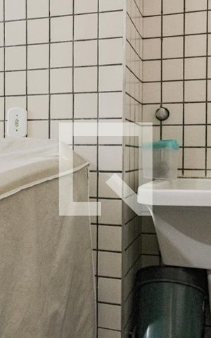 Apartamento à venda com 202m², 4 quartos e 3 vagas Apartamento à venda com 202m², 4 quartos e 3 vagasÁrea de Serviço
