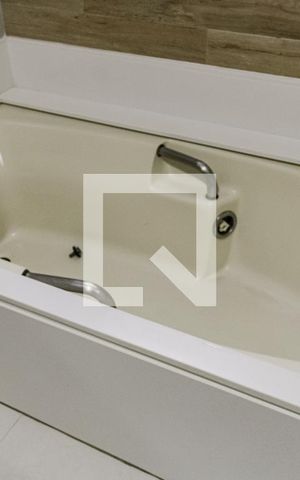 Apartamento à venda com 202m², 4 quartos e 3 vagas Apartamento à venda com 202m², 4 quartos e 3 vagasQuarto 4 - Suíte