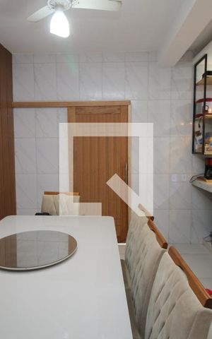 Casa à venda com 268m², 3 quartos e 1 vagaCozinha e Copa