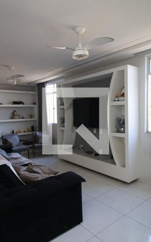 Casa à venda com 268m², 3 quartos e 1 vagaSala
