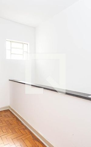 Casa para alugar com 190m², 2 quartos e 2 vagas Casa para alugar com 190m², 2 quartos e 2 vagasCorredor