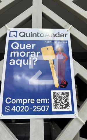 Casa à venda com 150m², 3 quartos e 2 vagas Casa à venda com 150m², 3 quartos e 2 vagasFachada