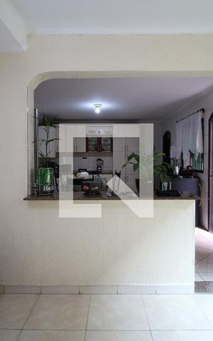 Casa à venda com 150m², 3 quartos e 2 vagasSala