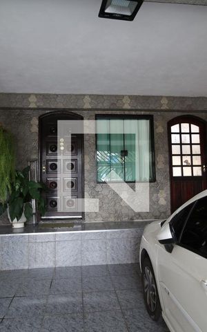 Casa à venda com 150m², 3 quartos e 2 vagasGaragem
