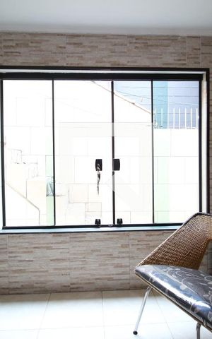 Casa à venda com 150m², 3 quartos e 2 vagasSala