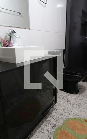 Casa à venda com 150m², 3 quartos e 2 vagasBanheiro