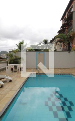 Casa de condomínio à venda com 480m², 4 quartos e 3 vagasPiscina