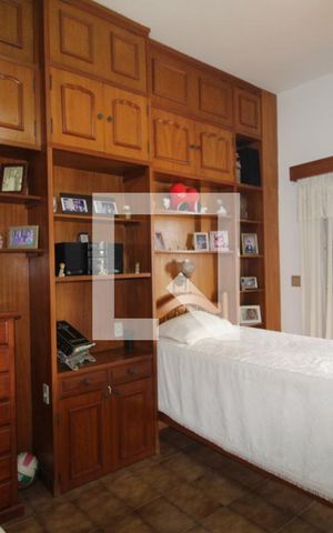Casa de condomínio à venda com 480m², 4 quartos e 3 vagasQuarto 1