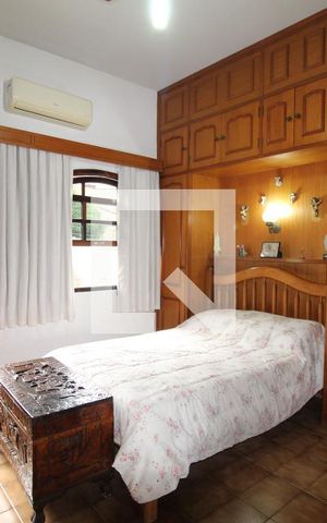 Casa de condomínio à venda com 480m², 4 quartos e 3 vagasSuíte 2