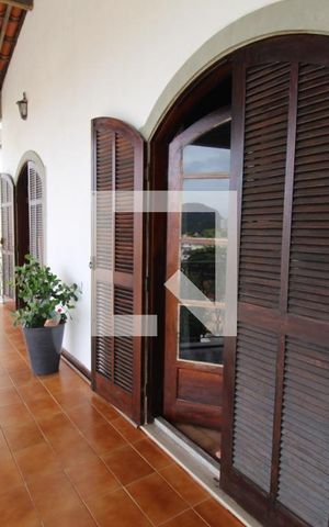 Casa de condomínio à venda com 480m², 4 quartos e 3 vagasVaranda que comunica o quarto 1 a suíte 1