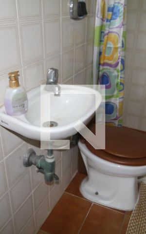 Casa de condomínio à venda com 480m², 4 quartos e 3 vagasBanheiro da churrasqueira