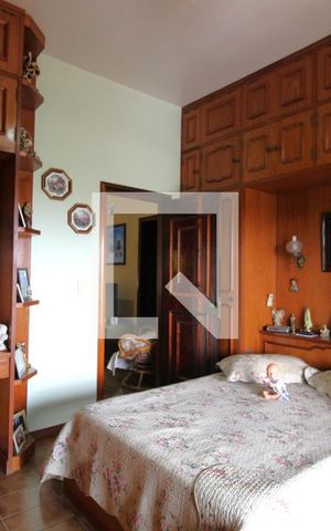 Casa de condomínio à venda com 480m², 4 quartos e 3 vagasSuíte 1