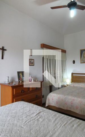 Casa de condomínio à venda com 480m², 4 quartos e 3 vagasQuarto 1