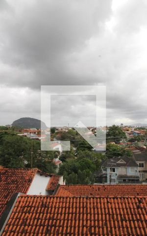 Casa de condomínio à venda com 480m², 4 quartos e 3 vagasPiscina - Vista