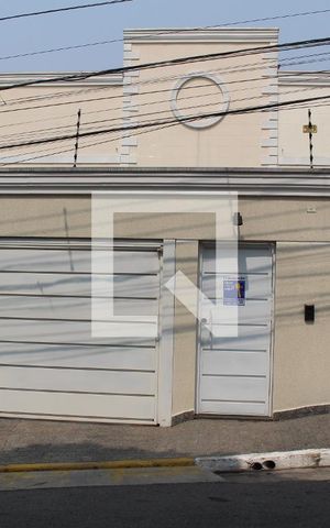 Casa à venda com 62m², 2 quartos e 2 vagasFachada