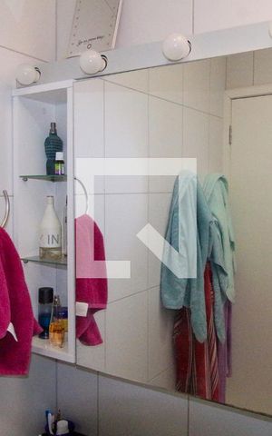 Casa à venda com 62m², 2 quartos e 2 vagas Casa à venda com 62m², 2 quartos e 2 vagasBanheiro 2