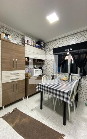 Casa à venda com 110m², 3 quartos e 1 vaga Casa à venda com 110m², 3 quartos e 1 vagaCozinha
