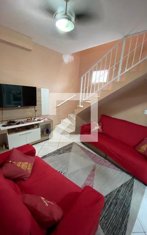 Casa à venda com 110m², 3 quartos e 1 vaga Casa à venda com 110m², 3 quartos e 1 vagaSala