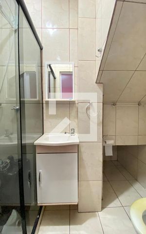 Casa à venda com 110m², 3 quartos e 1 vaga Casa à venda com 110m², 3 quartos e 1 vagaBanheiro Quarto 3