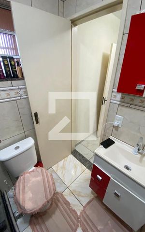 Casa à venda com 110m², 3 quartos e 1 vaga Casa à venda com 110m², 3 quartos e 1 vagaBanheiro Quarto 1