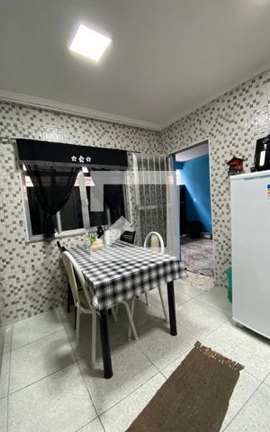Casa à venda com 110m², 3 quartos e 1 vaga Casa à venda com 110m², 3 quartos e 1 vagaCozinha