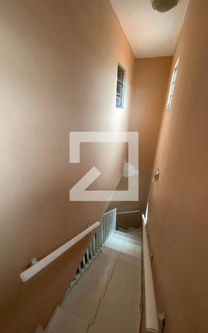 Casa à venda com 110m², 3 quartos e 1 vaga Casa à venda com 110m², 3 quartos e 1 vagaSala