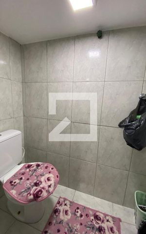 Casa à venda com 110m², 3 quartos e 1 vaga Casa à venda com 110m², 3 quartos e 1 vagaBanheiro da Área de serviço