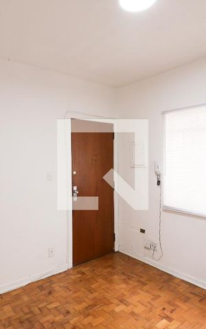 Apartamento à venda com 80m², 2 quartos e sem vagaSala