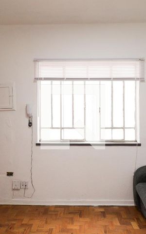 Apartamento à venda com 80m², 2 quartos e sem vagaSala