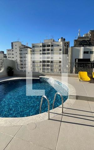 Apartamento à venda com 130m², 2 quartos e 2 vagas Apartamento à venda com 130m², 2 quartos e 2 vagasÁrea comum - Piscina