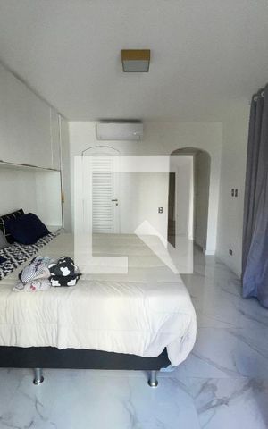 Apartamento à venda com 130m², 2 quartos e 2 vagas Apartamento à venda com 130m², 2 quartos e 2 vagasSuíte