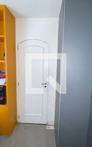 Apartamento à venda com 130m², 2 quartos e 2 vagas Apartamento à venda com 130m², 2 quartos e 2 vagasEscritório