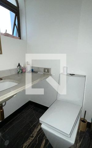 Apartamento à venda com 130m², 2 quartos e 2 vagas Apartamento à venda com 130m², 2 quartos e 2 vagasBanheiro
