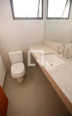 Casa à venda com 450m², 4 quartos e 4 vagasBanheiro