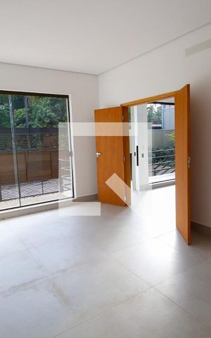 Casa à venda com 450m², 4 quartos e 4 vagasSala 2