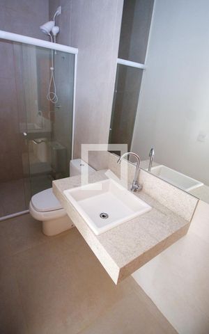 Casa à venda com 450m², 4 quartos e 4 vagasBanheiro