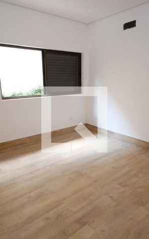 Casa à venda com 450m², 4 quartos e 4 vagasSuíte 3