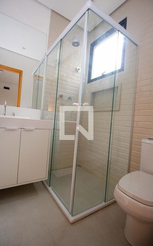 Casa à venda com 450m², 4 quartos e 4 vagasBanheiro da Suíte 3